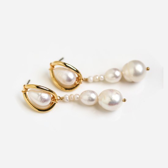 Pearl Pierce<img class='new_mark_img2' src='https://img.shop-pro.jp/img/new/icons14.gif' style='border:none;display:inline;margin:0px;padding:0px;width:auto;' />