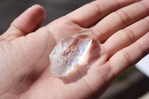 希少なタンザニア産の水晶モンドクォーツとは? 希少なタンザニア産の水晶モンドクォーツとは?