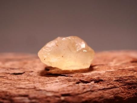 最強パワーストーンモルダバイト　テクタイト　隕石　ヒーリング鉱物標本　リビアン 最強パワーストーンモルダバイト テクタイト 隕石 ヒーリング鉱物標本