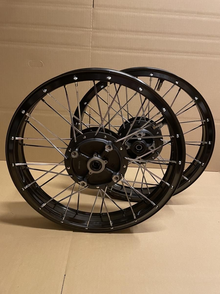 取扱終了】チューブレススポークホイール セットJA55 CT125 取扱終了】チューブレススポークホイール セットJA55 CT125