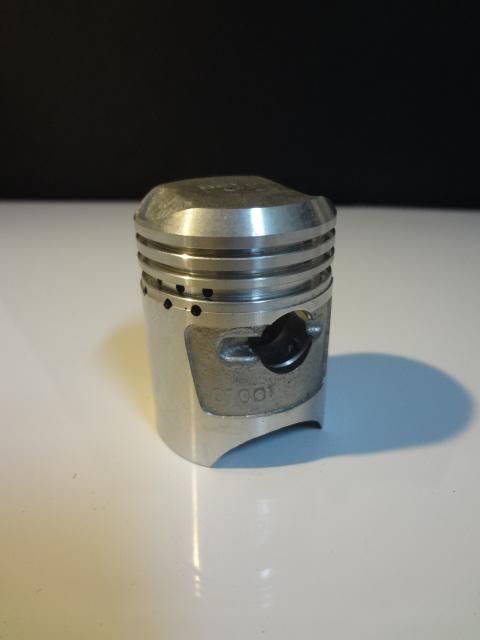 スーパーカブC100 0.75オーバーサイズピストン・ピストンリング純正新品 ホンダ スーパーカブC100 ピストン 在庫有 即納 純正 新品