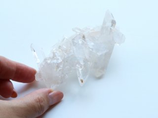 【Q198】水晶  / 世界一美しい聖地アーカンソーの原石クラスター