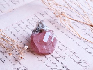 【AP6】アパタイト / あなたをより魅力的にしてくれるピンクアパタイトの原石!