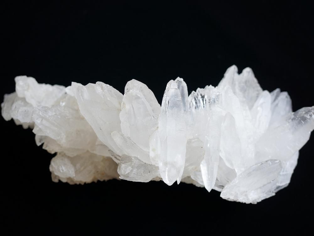 水晶 / 人生を良い方向に導いてくれるパワフルなエネルギーの