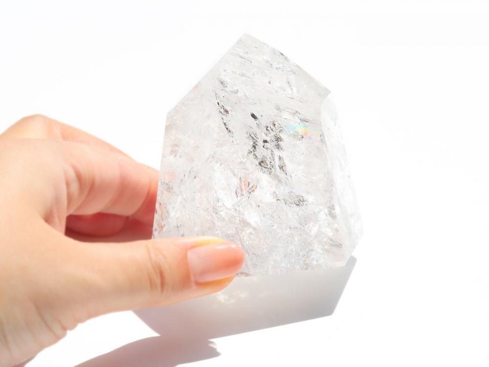 Q489】水晶 / 幸運体質に変えてくれるキラキラの美しいポイント Q489】水晶 / 幸運体質に変えてくれるキラキラの美しいポイント