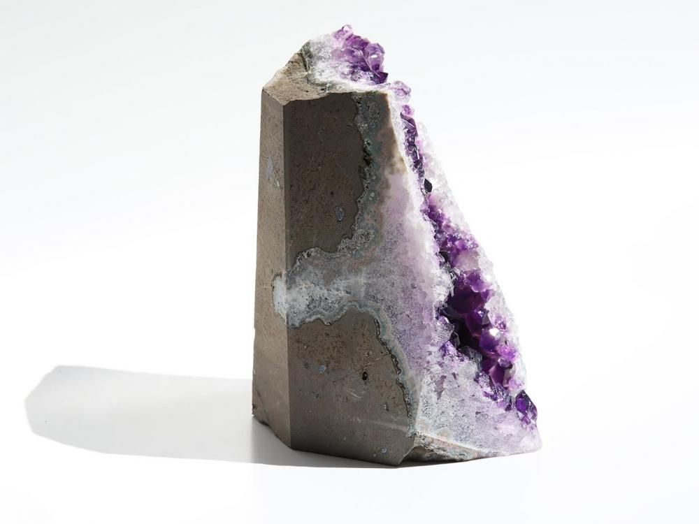 AT262】アメジスト / 深い紫色が魅力の魔除けのアメジストクラスター