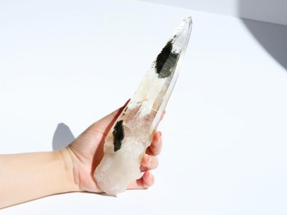 Q625】水晶 / 最高級のヒマラヤ・ガネシュヒマール産のポイント