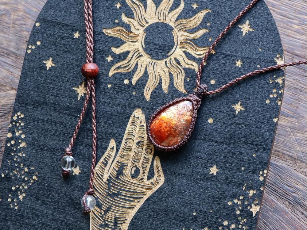 “サンストーン”