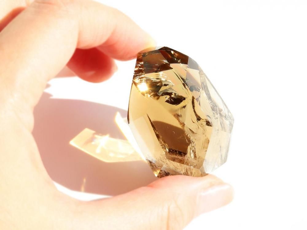 “アイリススモーキークォーツ"