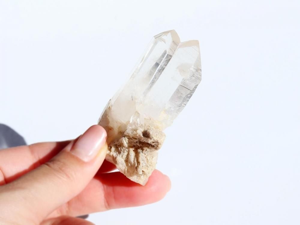 クラスター（原石）｜幸せを呼ぶ天然石・パワーストーン専門店 レアズ