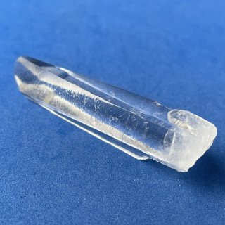 天然石　原石　スターブラリークォーツ（Starbrary quartz) 　１８ｇ　ドルフィン、 虹入り