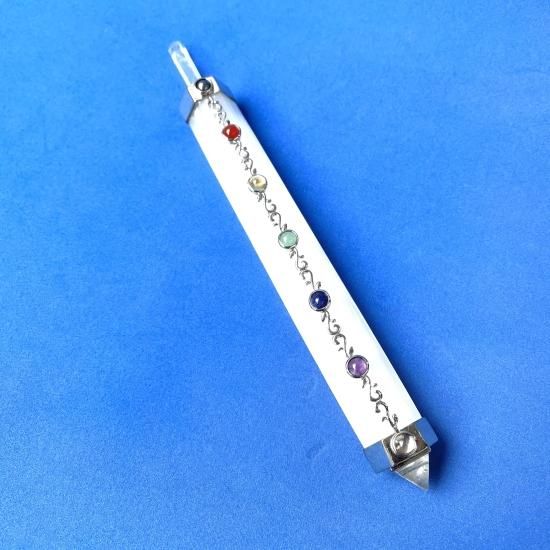 天然石 ヒーリングワンド セレナイト チャクラ対応天然石付き パワーストーン 楽天市場】セレナイト ヒーリング&チャージ 【フラワーオブ