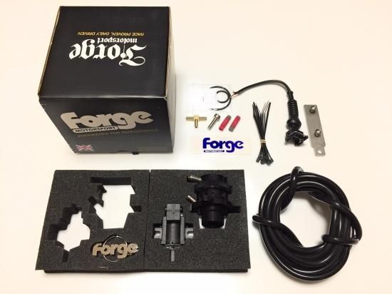 Forge Motorsport ディバーターバルブ レッド Forge Motorsport ダイバーターバルブ レッド