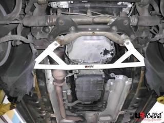 Ultraracing フロントメンバーブレース メルセデスベンツ w218 CLS