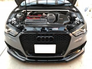 UltraRacingフロントストラットタワーバー AUDI 8V RS3 セダン スポーツバック