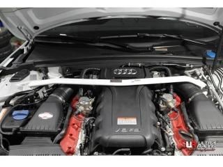 UltraRacingフロントストラットタワーバー アウディ B8 RS4 RS5