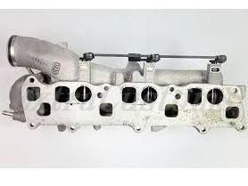 メルセデスベンツ 純正品  OM642 インテークマニホールド 右