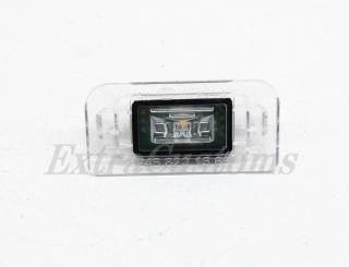 メルセデスベンツ 純正品 B クラス LED ナンバープレートランプ W246