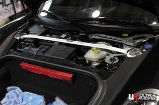 UltraRacingフロントストラットタワーバー PORSCHE 981 Cayman