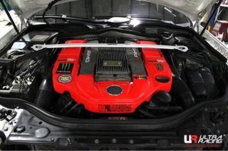 UltraRacing ウルトラレーシング　メルセデスベンツ フロントストラットタワーバー　ｗ211　E55 E500 E350