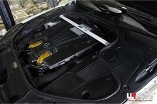 UltraRacing メルセデスベンツ フロントストラットタワーバー w222 S500