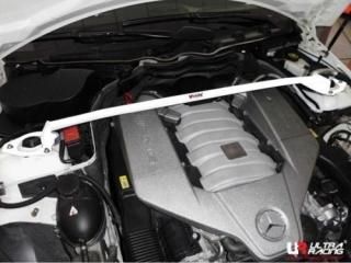 UltraRacingフロントストラットタワーバー メルセデスベンツ W204 C200 C350 C63