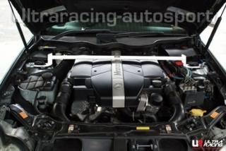 UltraRacingフロントストラットタワーバー メルセデスベンツ w209 CLK