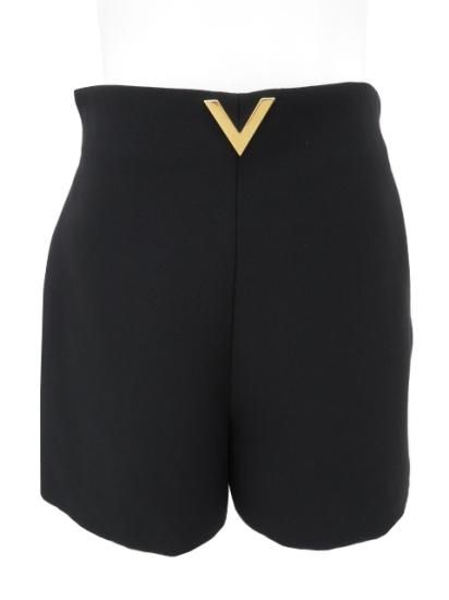 VALENTINO ブラックショートパンツ　38 VALENTINO - valentinoショートパンツ38の通販 by すずあみ's