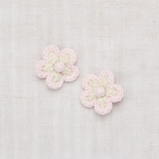 <img class='new_mark_img1' src='https://img.shop-pro.jp/img/new/icons14.gif' style='border:none;display:inline;margin:0px;padding:0px;width:auto;' />Misha and Puff Medium Flower Clip Set / Winter Cream