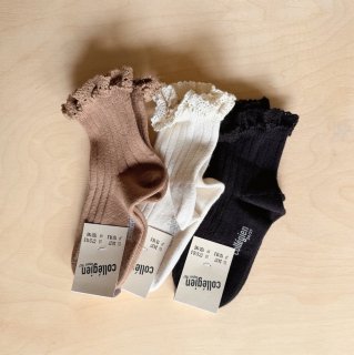 <img class='new_mark_img1' src='https://img.shop-pro.jp/img/new/icons14.gif' style='border:none;display:inline;margin:0px;padding:0px;width:auto;' />collegien - Lace ankle socks