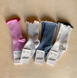 <img class='new_mark_img1' src='https://img.shop-pro.jp/img/new/icons14.gif' style='border:none;display:inline;margin:0px;padding:0px;width:auto;' />collegien - Ruffle socks