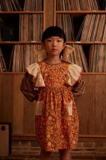 ワンピース Apolina Ursina Embroidered Pinafore 5-7y Cotton woven embroidered dress vintage inspired child. – Apolina