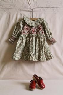 <img class='new_mark_img1' src='https://img.shop-pro.jp/img/new/icons14.gif' style='border:none;display:inline;margin:0px;padding:0px;width:auto;' />Bonjour Iris tunic leaf block print