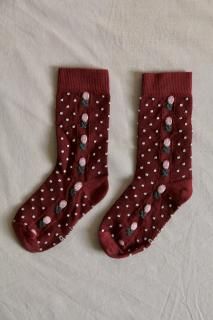 <img class='new_mark_img1' src='https://img.shop-pro.jp/img/new/icons14.gif' style='border:none;display:inline;margin:0px;padding:0px;width:auto;' />Bonjour Dots/flowers socks red