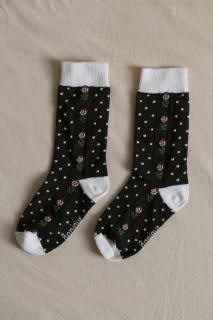 <img class='new_mark_img1' src='https://img.shop-pro.jp/img/new/icons14.gif' style='border:none;display:inline;margin:0px;padding:0px;width:auto;' />Bonjour Dots/flowers socks black