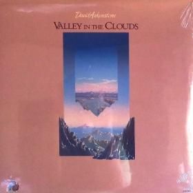 <img class='new_mark_img1' src='https://img.shop-pro.jp/img/new/icons50.gif' style='border:none;display:inline;margin:0px;padding:0px;width:auto;' />David Arkenstone / Valley In The Clouds