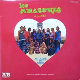<img class='new_mark_img1' src='https://img.shop-pro.jp/img/new/icons50.gif' style='border:none;display:inline;margin:0px;padding:0px;width:auto;' />Les Amazones de Guinee / Au Coeur De Paris