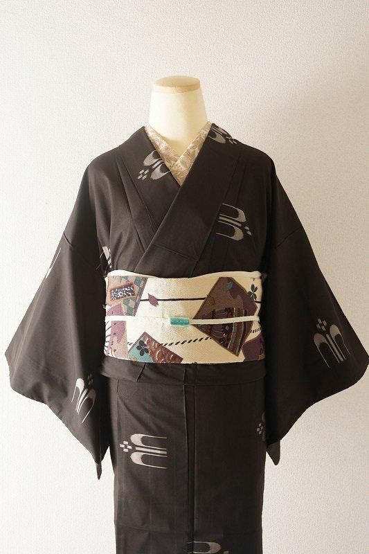 砂色に歌舞伎柄のちりめん名古屋帯 - いちりん|暮らしに 砂色に歌舞伎柄のちりめん名古屋帯 - いちりん|暮らしに