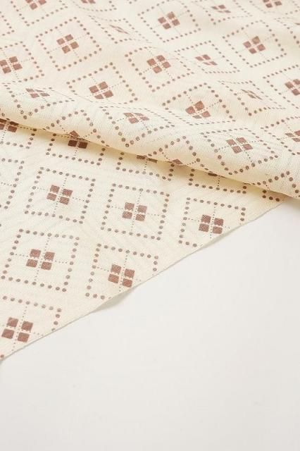 【未着用】小紋 単衣 一徳紬　黒色x葡萄の刺繍【しつけ付】 小紋】 友禅 葡萄の葉文様 叩き染め 上質 No.A91 レディース