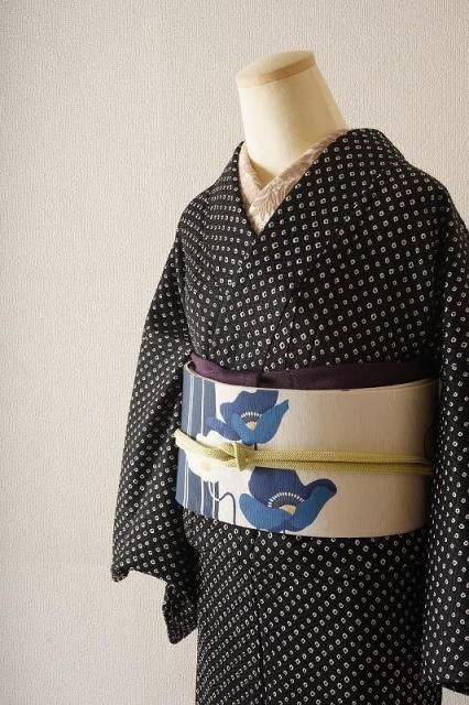 小紋　紬　幾何学模様　抽象模様　変わり格子　着物　082tz 小紋 紬 幾何学模様 抽象模様 変わり格子 着物 082tz