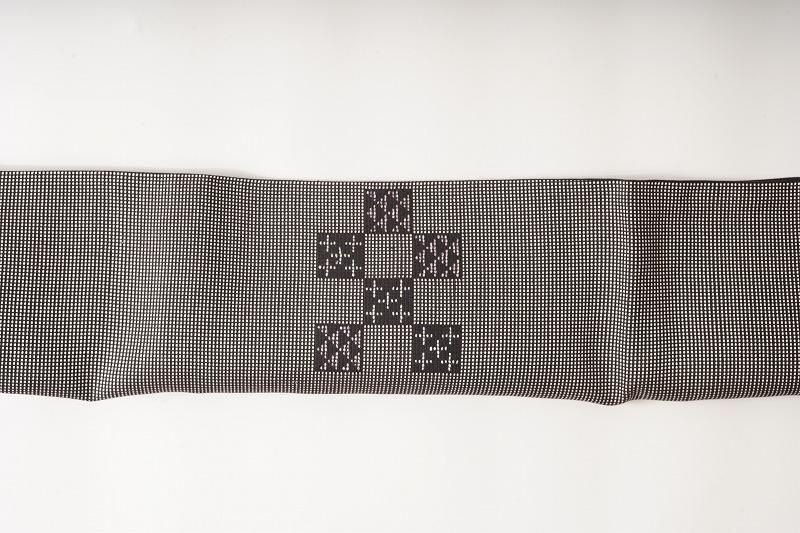 濃紺色に幾何学模様の洒落袋帯 - いちりん｜暮らしに寄り添う