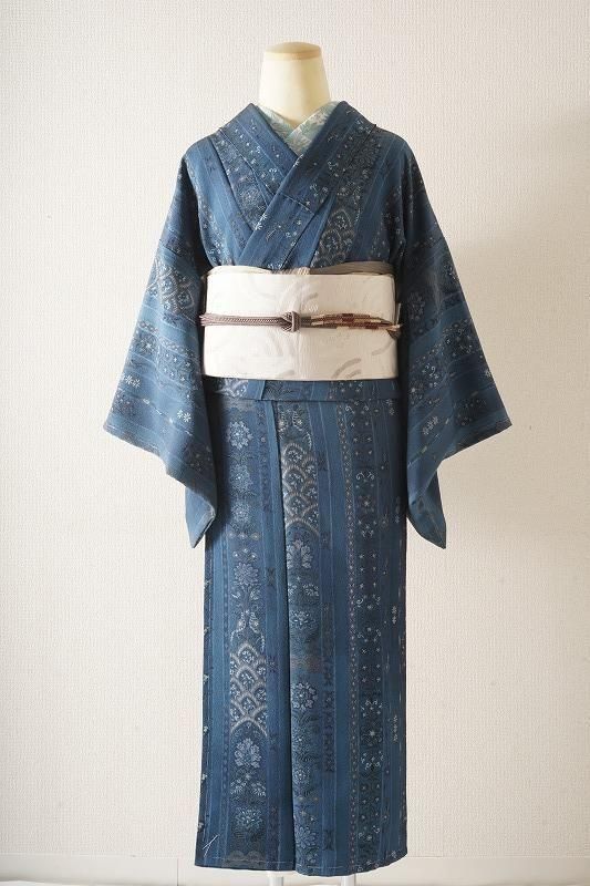 ★新品未使用★小紋 本藍染 着物 通産大臣賞受賞さざれ縮緬 浜ちりめん 本藍染め縞に花の浜ちりめん小紋 - いちりん｜暮らしに寄り添う