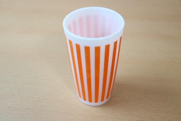 「大人気 新入荷 新品」に該当するファッション通販 ヘーゼルアトラス キャンディストライプ タンブラー オレンジ アンティーク雑貨