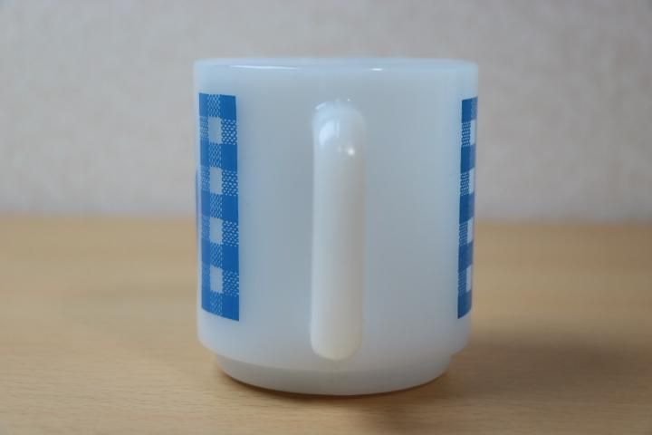 グラスベイク　マグカップ　ビンテージ Glasbake “Smokey Bear” Milk Glass Mug スモーキーベア