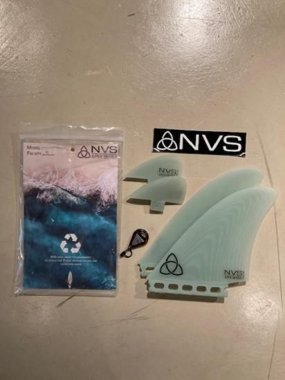 NVS / Ryan Lovelace FM Twinzer - axes surfrage NVS / Ryan Lovelace FM Twinzer - axes surfrage