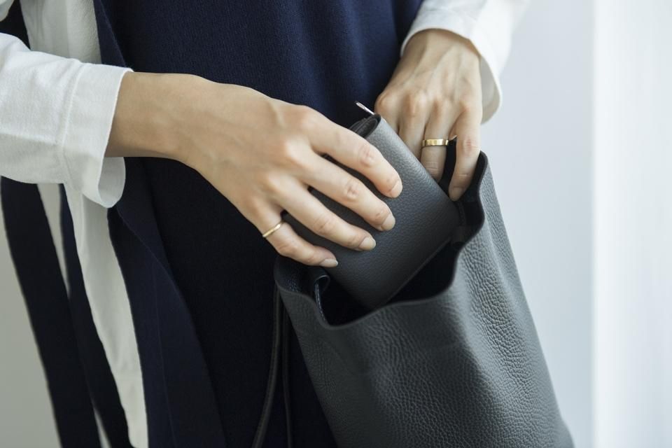 PEBBLE GRAIN BONSAC S［BLACK］／Aeta