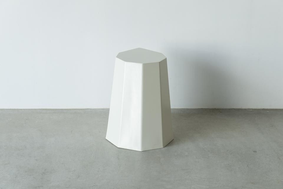 Arnold Circus Stool（white ivory）／Martino Gamper