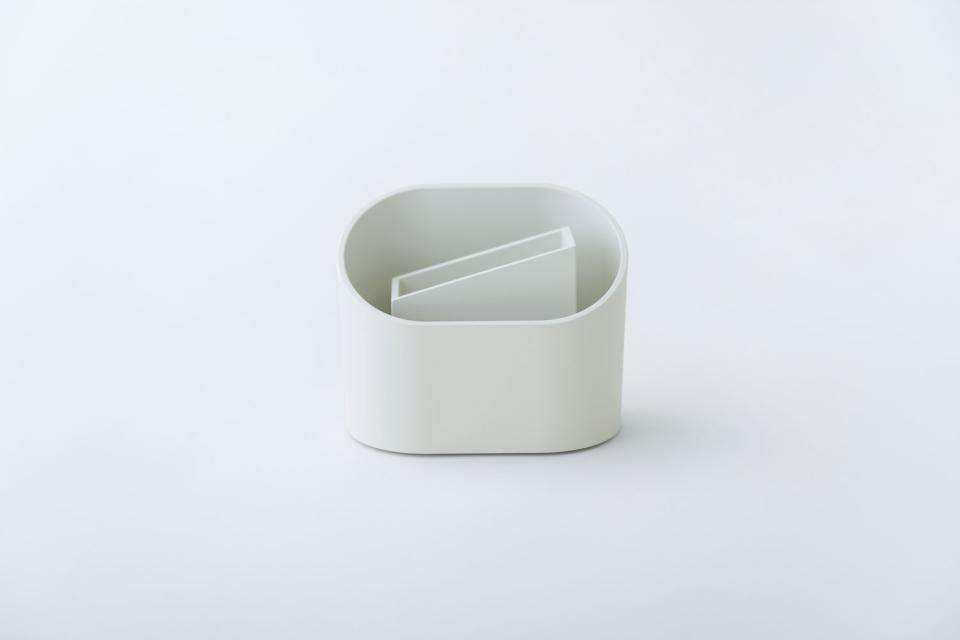 【未使用】atelier dehors 栃　漆 Lesen サイドテーブル — ANTRY USE ONLY GENUINE