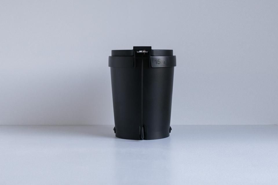 Tip 15L [ Black ] ／AUTHENTICS