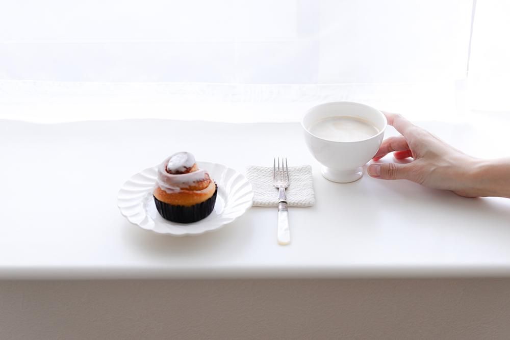 山本拓也/流線輪花皿(白)